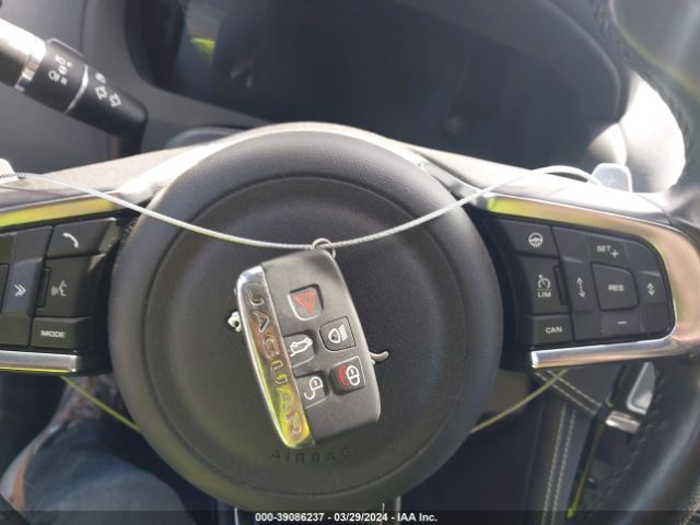 SADCM2BV6HA083823 Jaguar F-PACE S