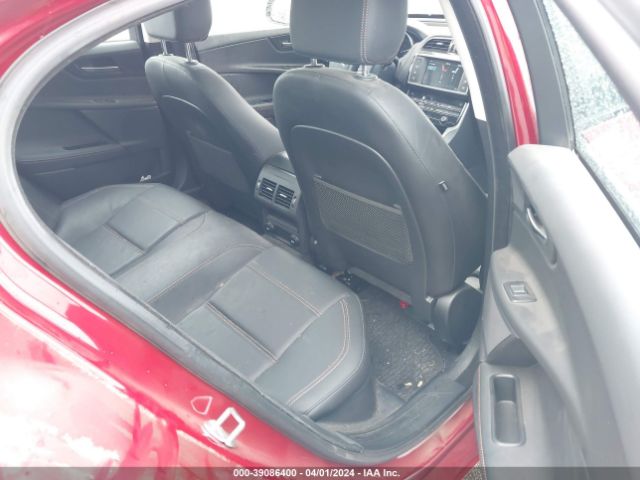 SAJAK4FX6JCP24528 Jaguar Xe 25t Prestige