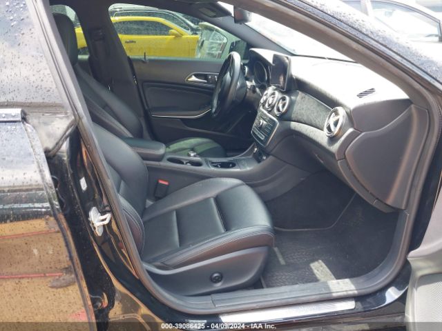 WDDSJ4EB0JN532253 Mercedes-Benz CLA 250