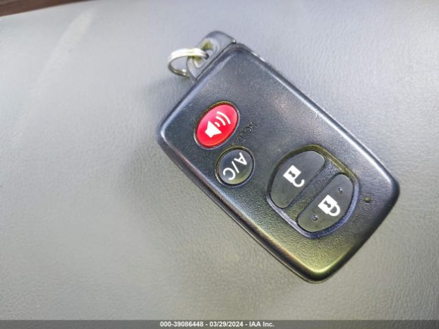 JTDKN3DU2F1954597 Toyota Prius Four