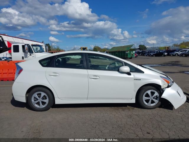 JTDKN3DU2F1954597 Toyota Prius Four