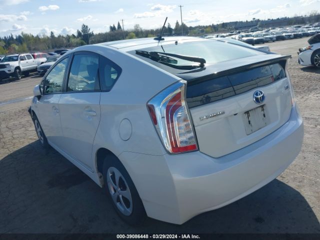 JTDKN3DU2F1954597 Toyota Prius Four