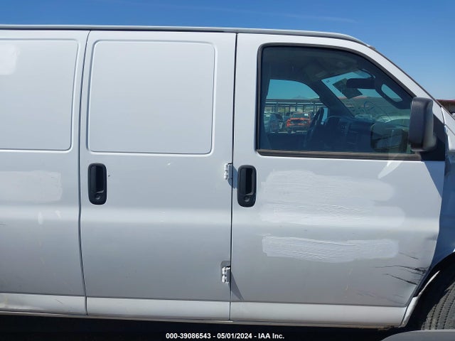 Chevrolet Express 2500 Work Van 2019 1GCWGAFG9K1231377 Image 14