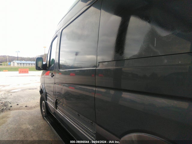 WD3PE7CD2JP633108 Mercedes-Benz Sprinter 2500 Standard Roof V6