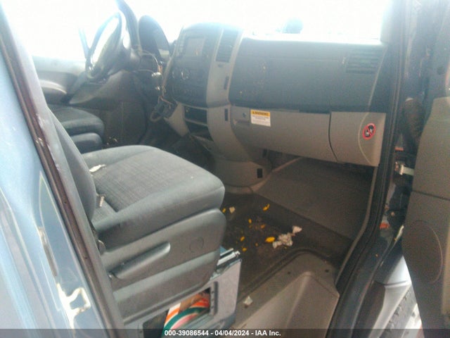 WD3PE7CD2JP633108 Mercedes-Benz Sprinter 2500 Standard Roof V6