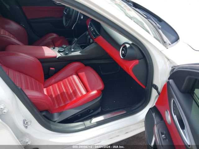 ZARFAEEN6J7597016 Alfa Romeo Giulia Ti Sport Awd