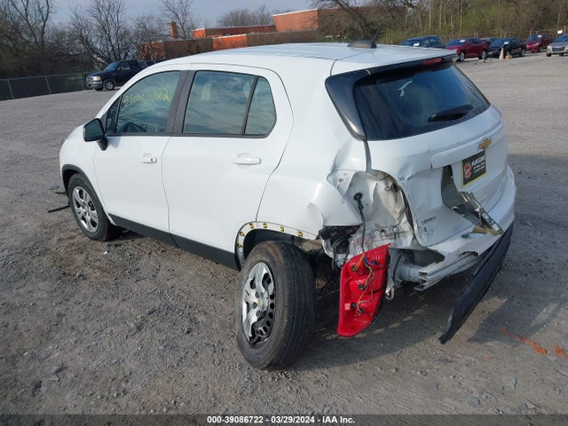 Chevrolet TRAX LS 2018 KL7CJKSB1JB549794 Image 3