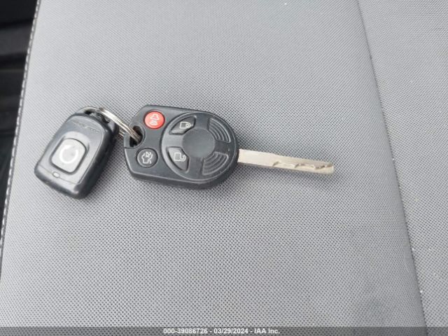 1FMCU9G97EUA18551 Ford ESCAPE SE