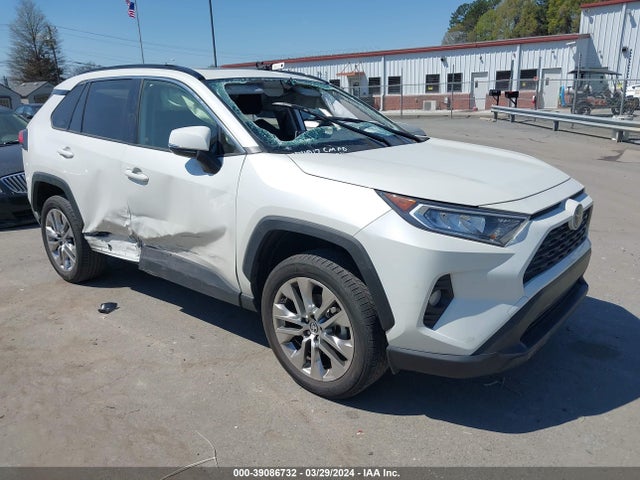 Toyota Rav4 Xle Premium 2021 JTMC1RFV0MD074017 Image 1