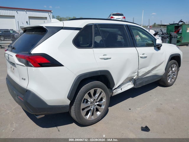 Toyota Rav4 Xle Premium 2021 JTMC1RFV0MD074017 Image 4