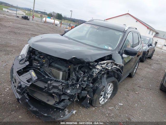 Nissan ROGUE SV 2018 JN8AT2MV8JW318156 Image 2