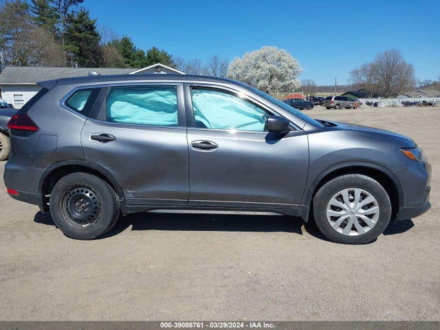 Nissan ROGUE S 2018 5N1AT2MV8JC821677 Image 13