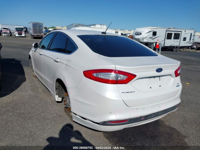 3FA6P0HD9GR316316 Ford FUSION SE