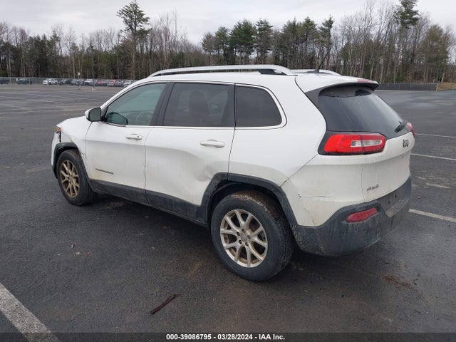 1C4PJMCB6GW368240 Jeep Cherokee Latitude