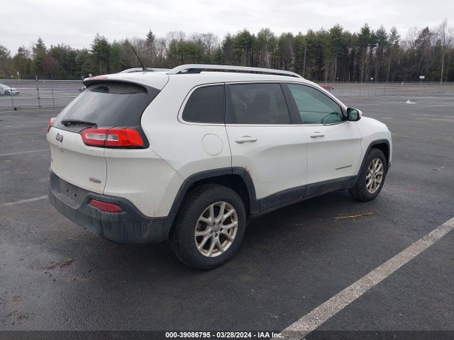1C4PJMCB6GW368240 Jeep Cherokee Latitude