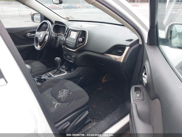 1C4PJMCB6GW368240 Jeep Cherokee Latitude