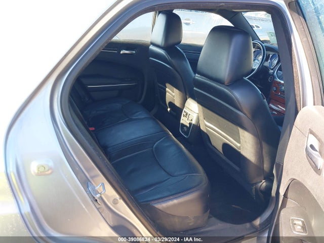 Chrysler 300 2014 2C3CCAAG8EH336086 Image 8