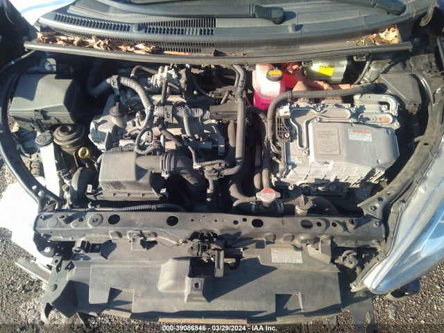 Toyota Prius C Two 2015 JTDKDTB30F1114881 Image 10
