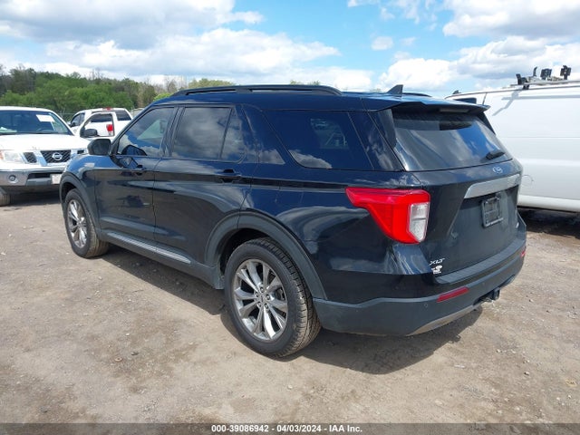 Ford EXPLORER XLT 2021 1FMSK8DH3MGB28260 Image 3