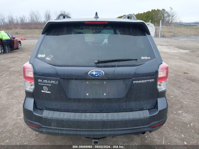 Subaru Forester 2.5i Premium 2018 JF2SJAEC0JH614937 Image 16
