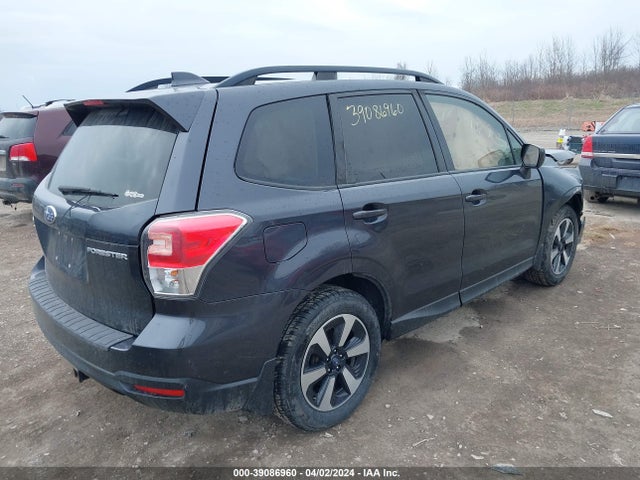 Subaru Forester 2.5i Premium 2018 JF2SJAEC0JH614937 Image 4