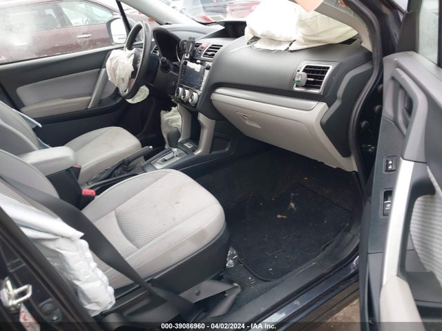 Subaru Forester 2.5i Premium 2018 JF2SJAEC0JH614937 Image 5