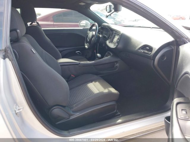 2C3CDZGG8KH683559 Dodge Challenger Sxt Awd