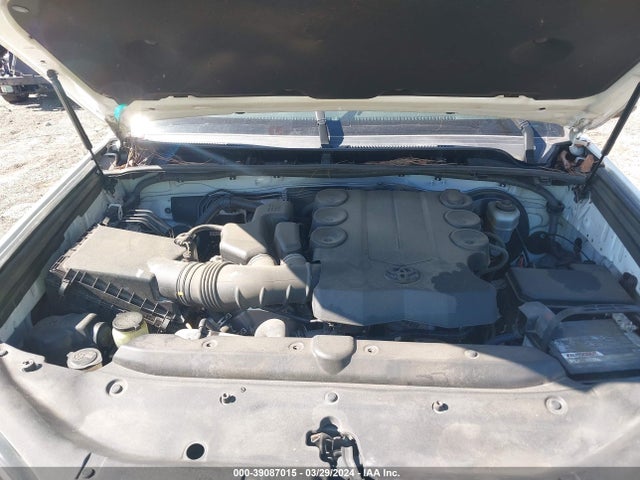 Toyota 4runner Sr5 Premium 2017 JTEZU5JR5H5164540 Image 10