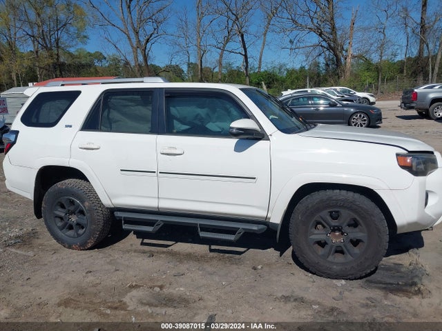 Toyota 4runner Sr5 Premium 2017 JTEZU5JR5H5164540 Image 13