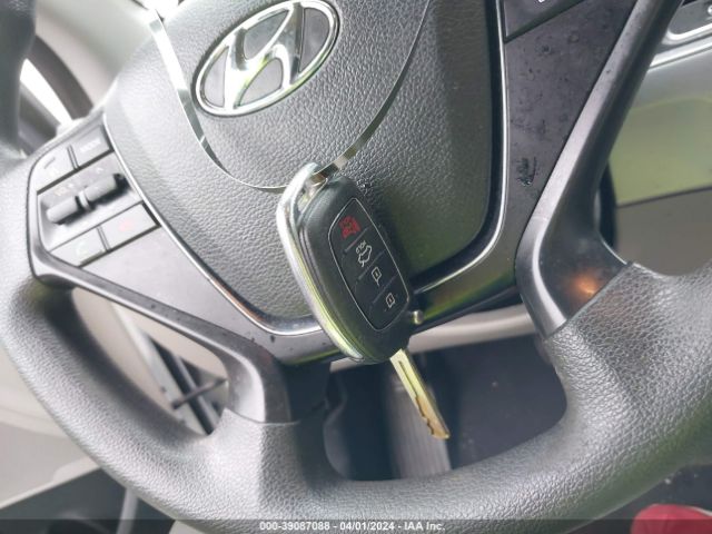 5NPE24AF1GH358098 Hyundai SONATA SE