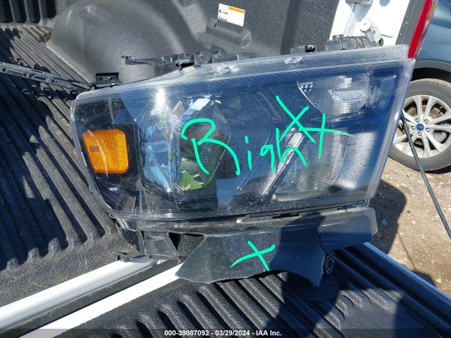 1C6SRFFT6RN118838 RAM 1500 Big Horn  4x4 5'7 Box