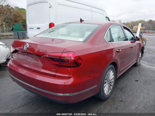 1VWBT7A37HC055683 Volkswagen Passat 1.8t Se
