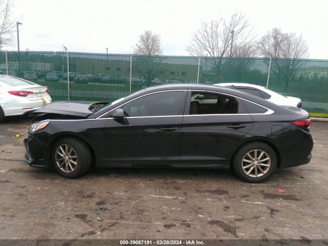 Hyundai SONATA SE 2018 5NPE24AF3JH600350 Image 14