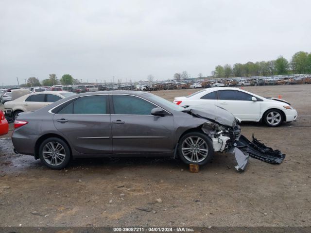 4T1BF1FK9HU771711 Toyota CAMRY SE