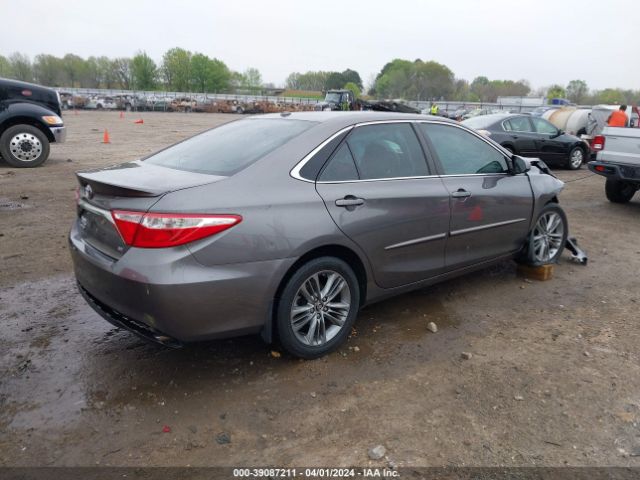 4T1BF1FK9HU771711 Toyota CAMRY SE
