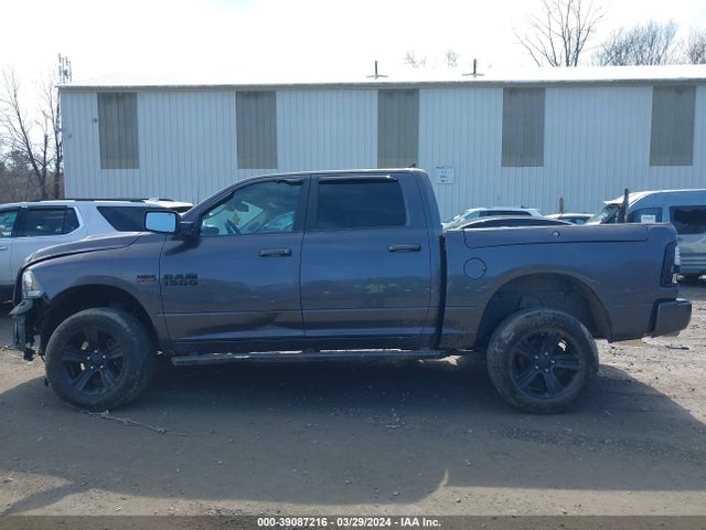 RAM 1500 Night  4x4 5'7 Box 2017 1C6RR7MT6HS759950 Image 14