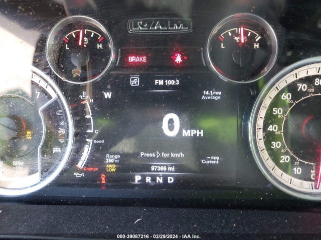RAM 1500 Night  4x4 5'7 Box 2017 1C6RR7MT6HS759950 Image 15