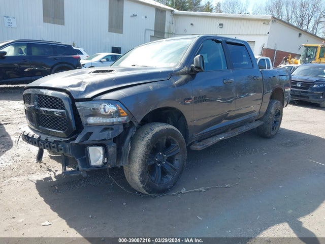 RAM 1500 Night  4x4 5'7 Box 2017 1C6RR7MT6HS759950 Image 2