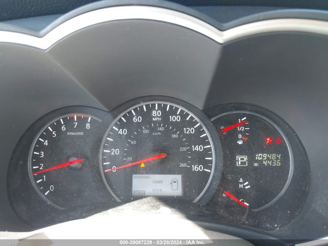 Nissan QUEST S 2015 JN8AE2KP3F9120394 Image 7