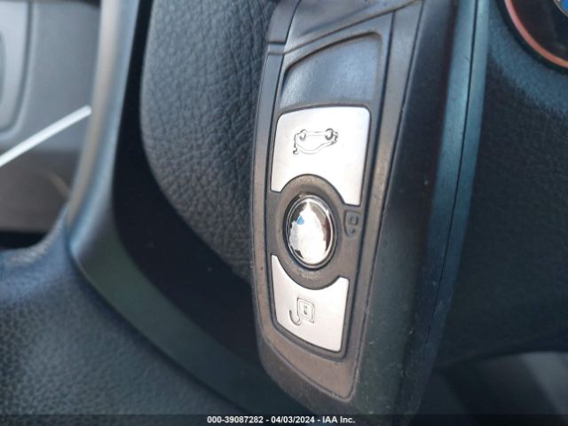WBA3B1C54EP680520 BMW 320i
