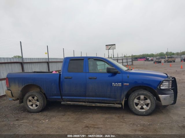 1C6RR7FT4HS660993 RAM 1500 Tradesman Quad Cab 4x4 6'4 Box