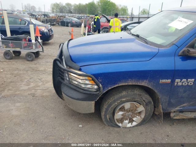 1C6RR7FT4HS660993 RAM 1500 Tradesman Quad Cab 4x4 6'4 Box