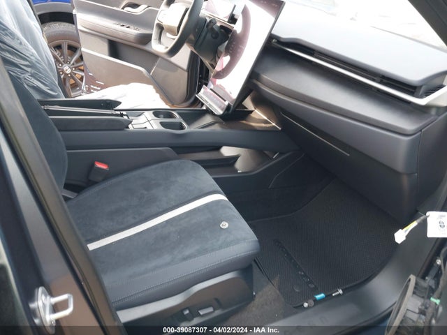 Fisker Ocean One 2023 VCF1ZBU22PG005753 Image 5