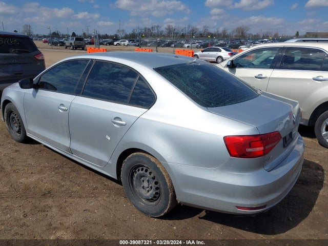 3VW2K7AJ9FM357943 Volkswagen Jetta 2.0l S