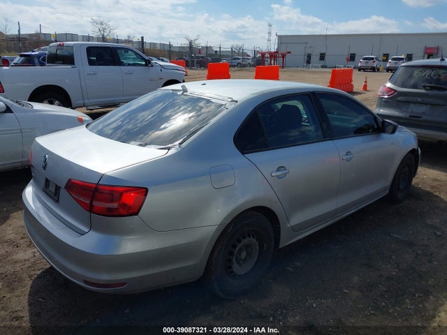 3VW2K7AJ9FM357943 Volkswagen Jetta 2.0l S
