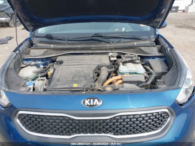 KNDCB3LC5H5090422 KIA NIRO LX