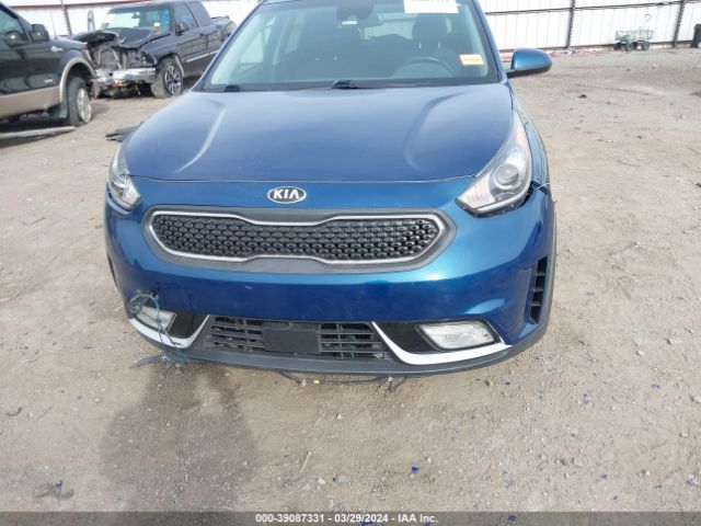 KNDCB3LC5H5090422 KIA NIRO LX
