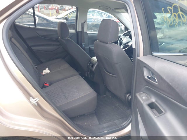Chevrolet EQUINOX LT 2018 3GNAXJEV7JL302231 Image 8