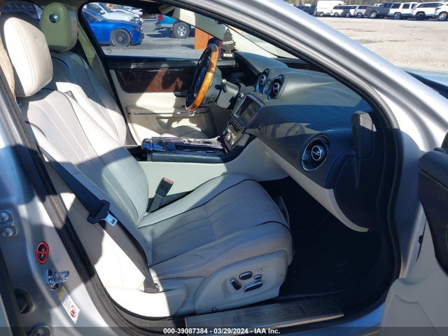 2012 JAGUAR XJ SAJWA2GB0CLV28667 Photo 4