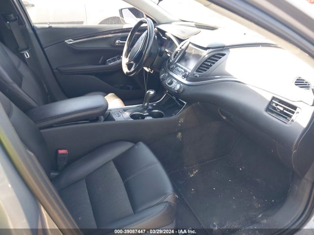 Chevrolet IMPALA 1LT 2018 2G1105S3XJ9104648 Image 5